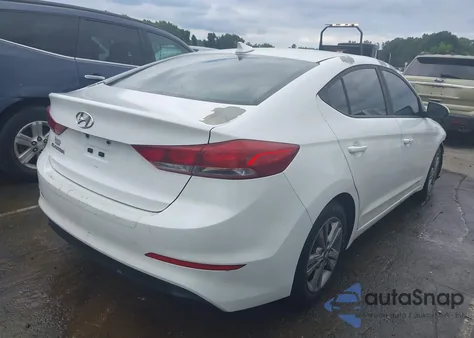2017 Hyundai Elantra Value Edition z USA, uszkodzony, nr VIN 5NPD84LF3HH210026